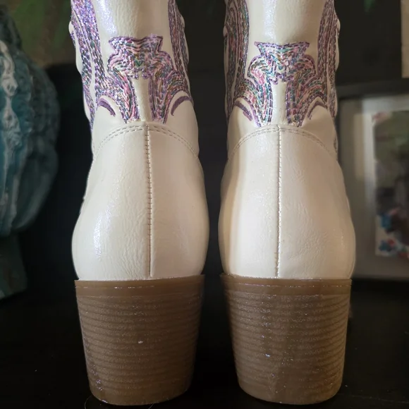 HANDCRAFTED Upcycle Cowgirl Boots HANDPAINTED Ankle Boots Block Heel Shoes 9.5 - Picture 14 of 16